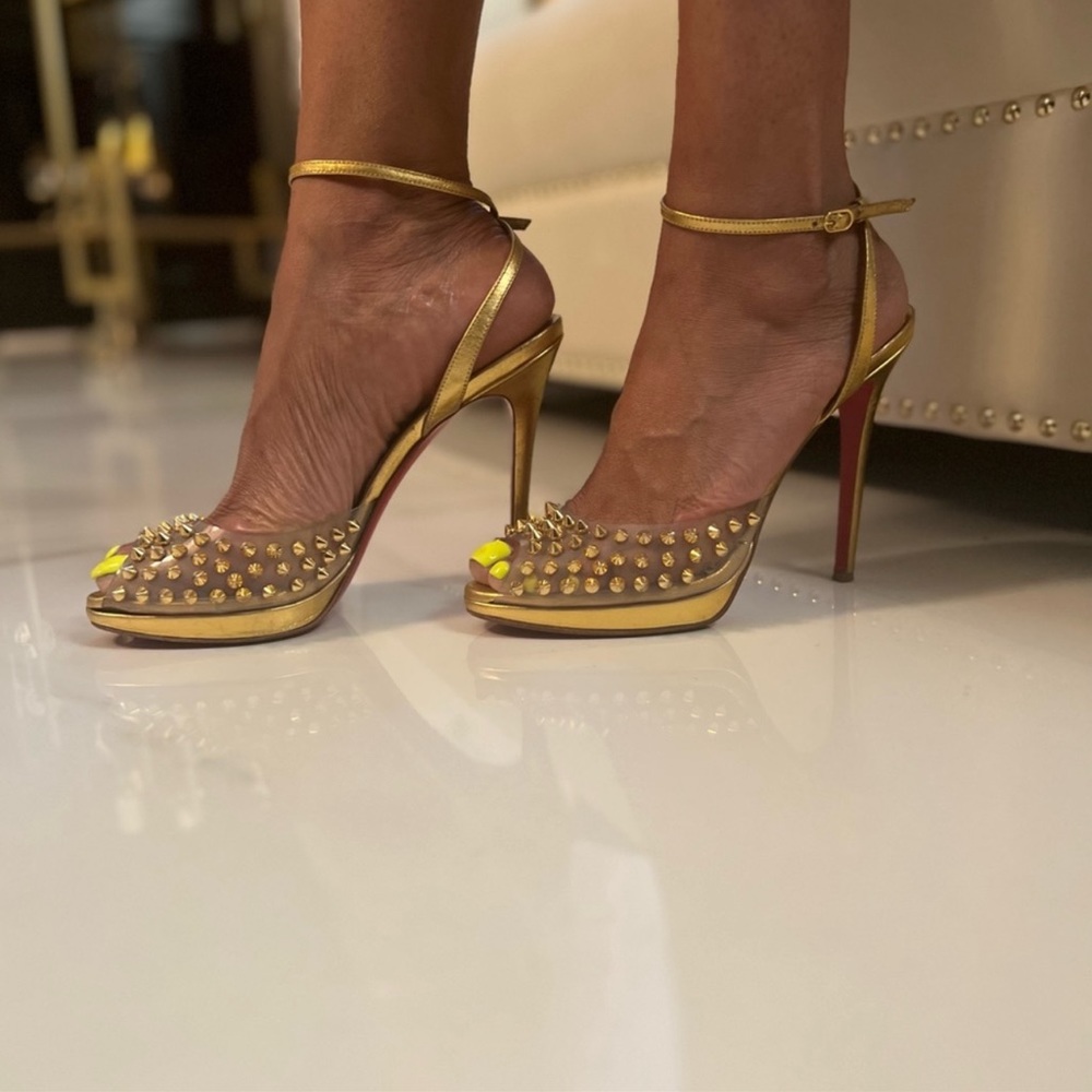 Christian Louboutin 40 1/2